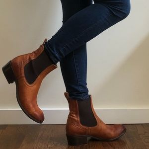 Frye Chelsea Boot